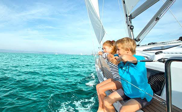 vacaciones en barco con niños